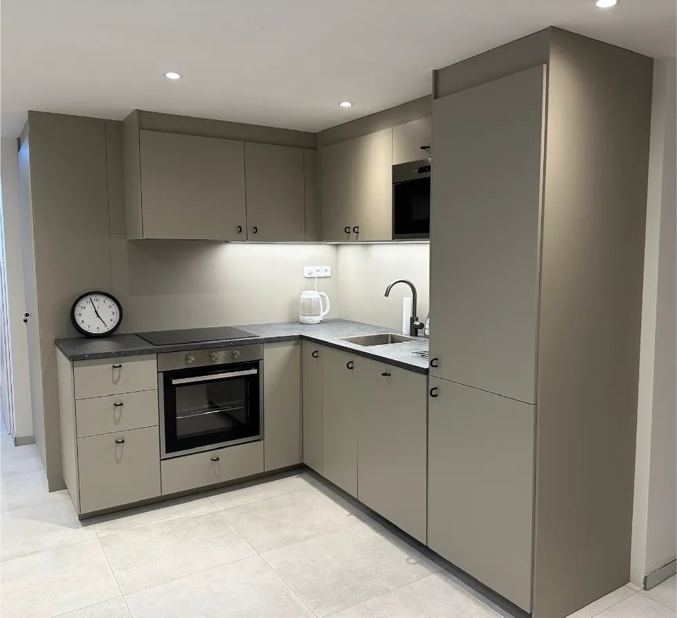 Kuchyň - jídelní část